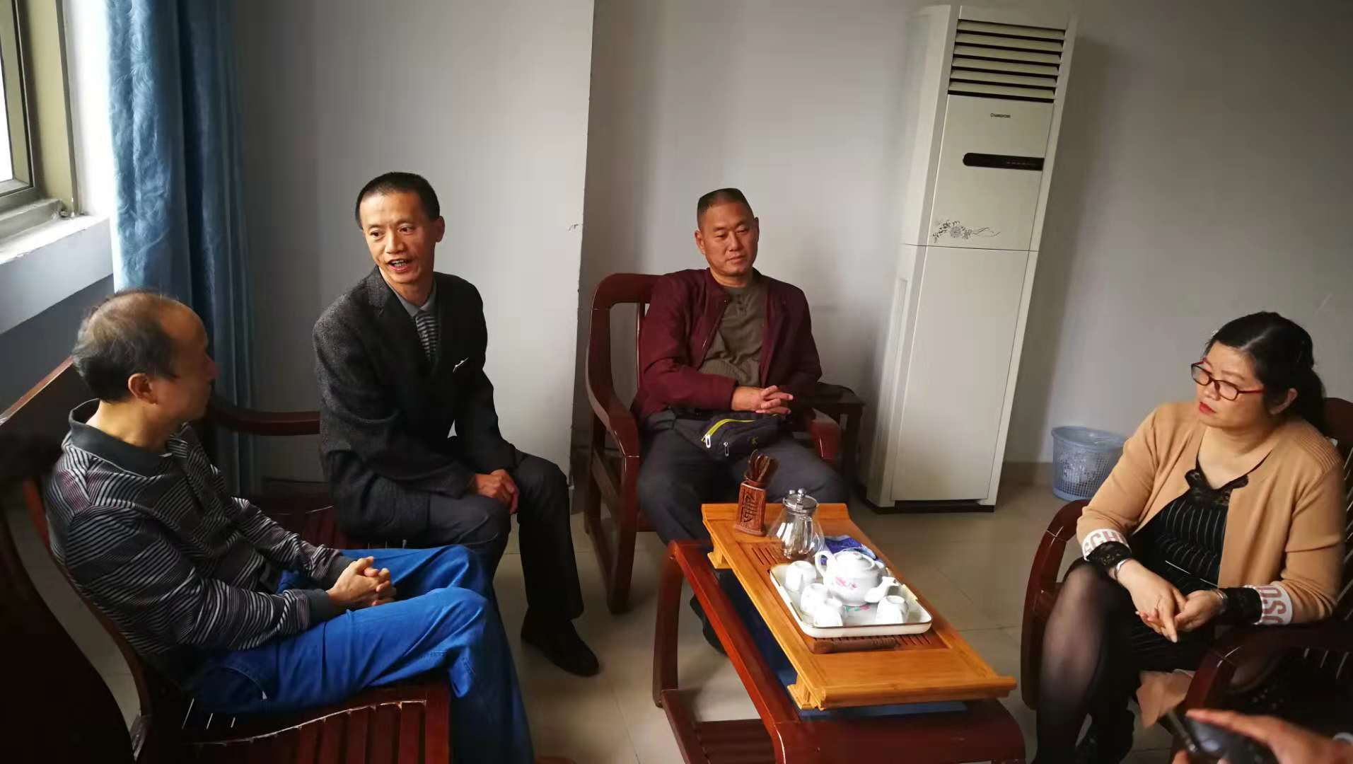 陶书记调研体育工作.jpg 陶书记调研体育工作.jpg